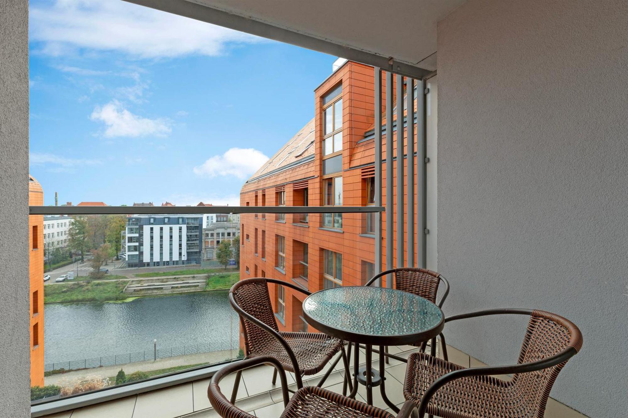 Aura - Riverside & Parking By Downtown Apartments Gdansk Exterior photo